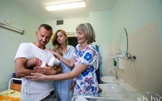 Правила посещения в роддоме: что нужно знать родственникам новорожденного